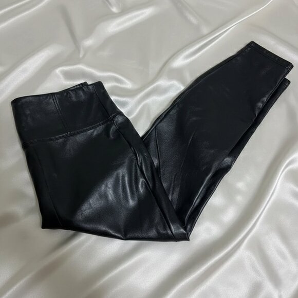 Tinseltown Plus Size 2X Black Faux Leather Leggings High Rise Vegan Pants NWOT - Picture 4 of 8